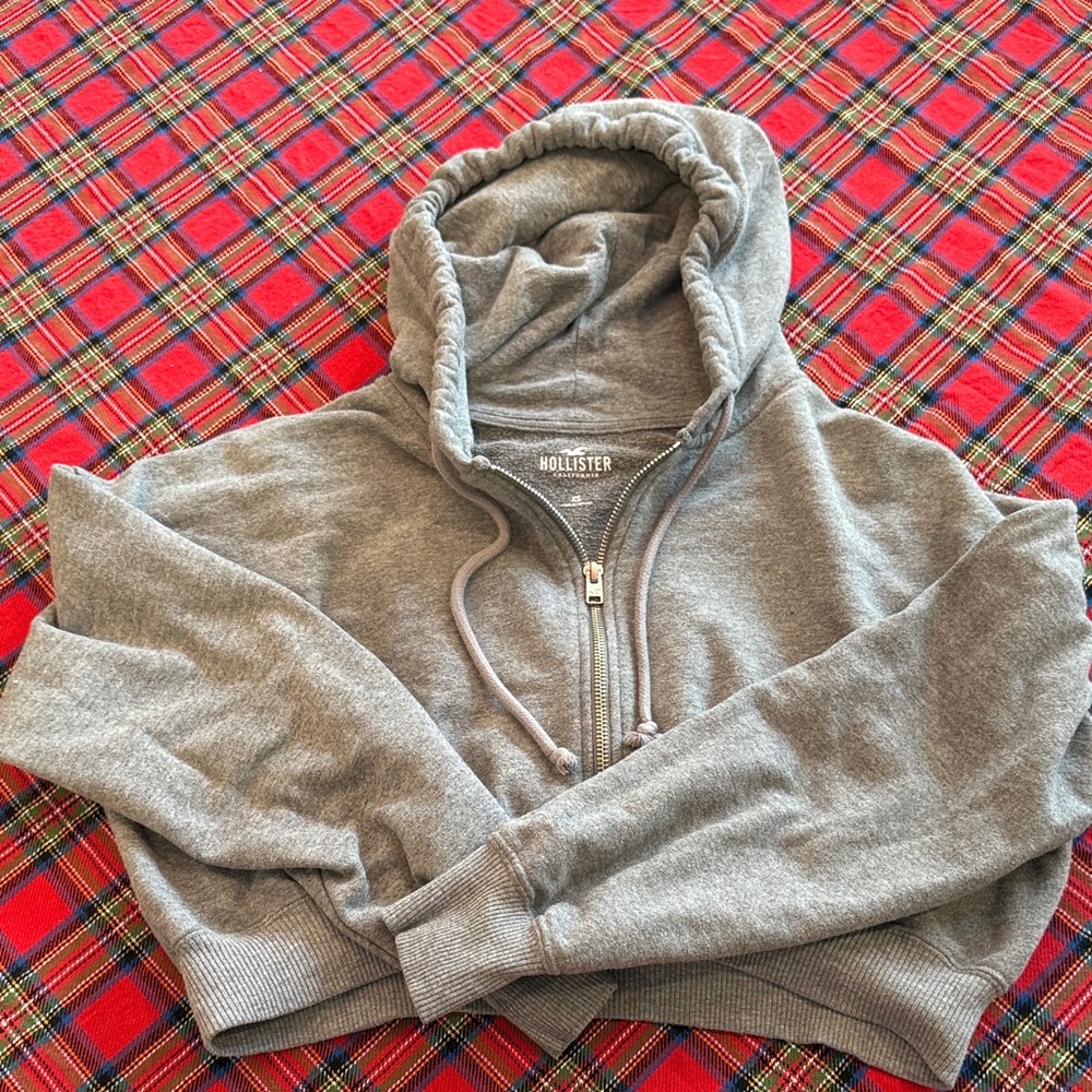 Hollister women’s Zip-Up Gray crop sweatshirt size XS